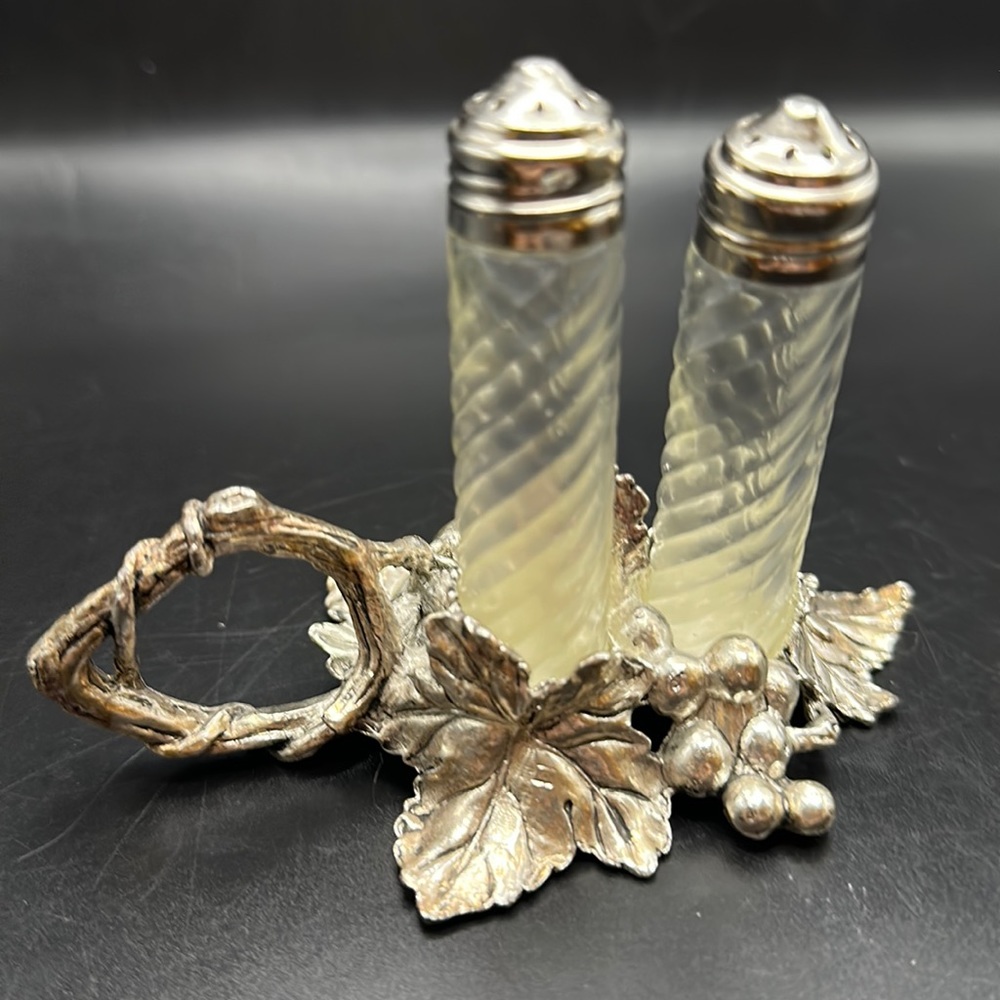Vintage 1998 Author Court Crystal Silver Tone Grape Vine Salt and Pepper